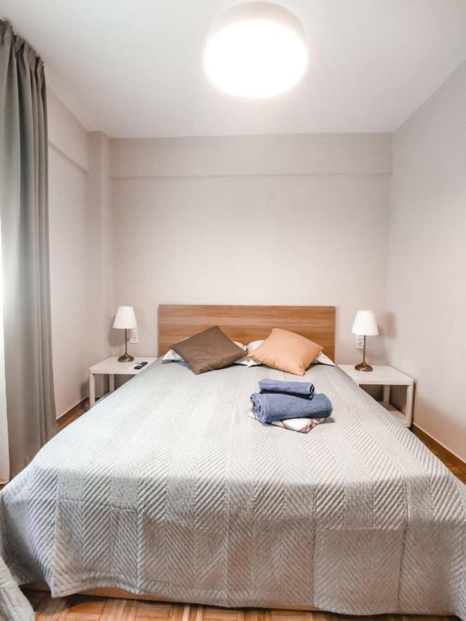 Tip Top Apartment Chalkida Bagian luar foto