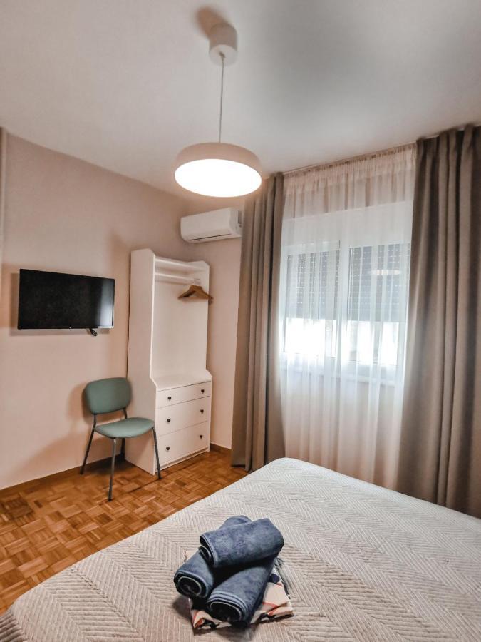 Tip Top Apartment Chalkida Bagian luar foto